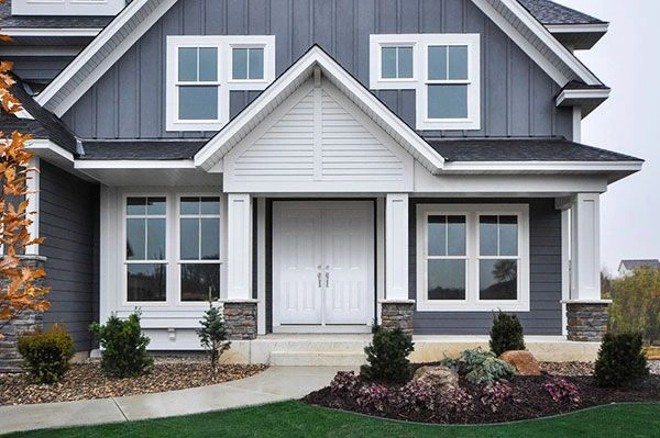 hardiepanelverticalsidingformedinaohiohomes